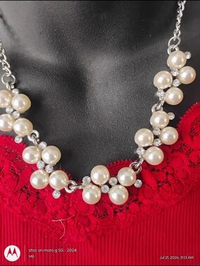 paparazzi Pearl Cluster Necklace in Ivory and Silver